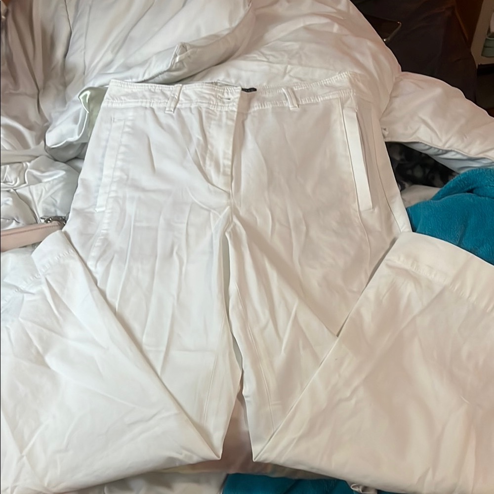 Talbots White Capris